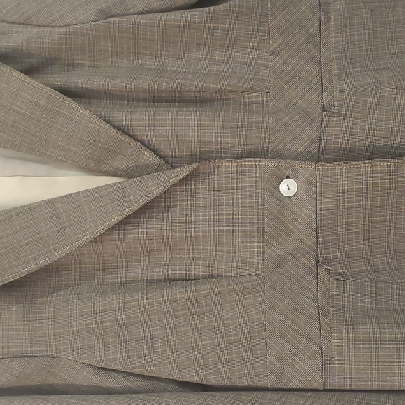 Women's Blazer - Picture 6 of 7